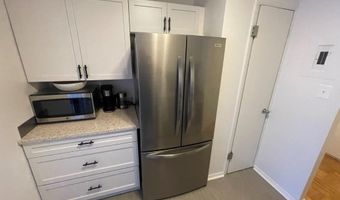 4343 CHERRY HILL Rd 201, Arlington, VA 22207