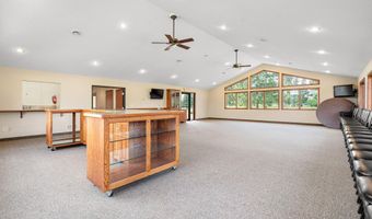 3700 11th Pl NE, Austin, MN 55912