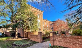 1113 N PITT St #1A, Alexandria, VA 22314