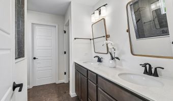 8 Liam Ct, Algonquin, IL 60102