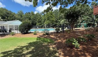 1078 Prestwyck Ct, Alpharetta, GA 30004