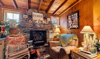 1670 Church St, Appomattox, VA 24522