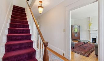 11 Linden St, Bath, ME 04530