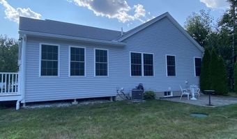 2 Club House Way, Amherst, NH 03031