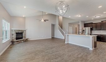 8894 Benjamin Ln, Avon, IN 46123