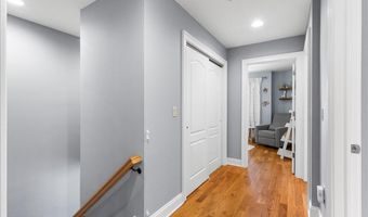 31 White Oak Ln, Aberdeen, NJ 07747