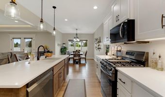201 Thoroughbred Ln, Auburn, IN 46706