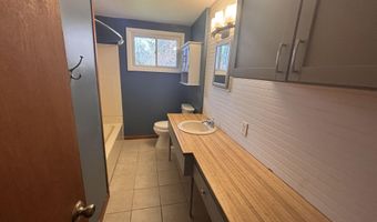 1098 Wayne Rd, Alpena, MI 49707