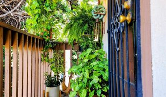 8293 ECHO DELL Rd, San Diego, CA 92119