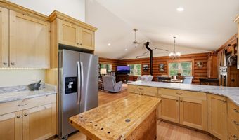 28 Apache Rd, Clearmont, WY 82835
