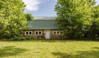 21402 Lawrence 2192, Aurora, MO 65605