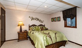 2133 Polk Dr, Ames, IA 50010