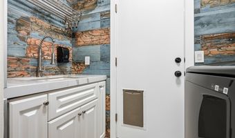 10820 Woodstream Ct, Las Vegas, NV 89135