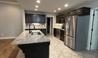 5 Knighton Dr, Bella Vista, AR 72715