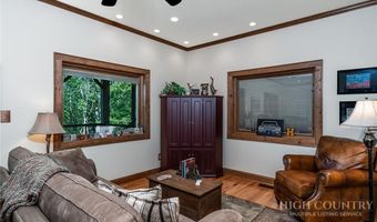 171 Camp Davis Rd, Banner Elk, NC 28604