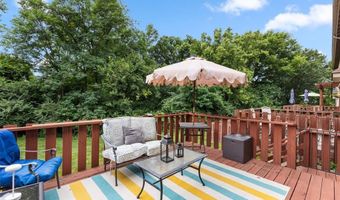 13362 Hiddencrest Ln, Ballwin, MO 63021