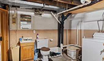 142 County Rd S, Algoma, WI 54201
