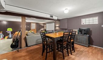 7204 Rockspring Dr, Affton, MO 63123
