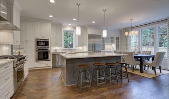 5700 TANGLEWOOD Dr, Bethesda, MD 20817