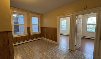 35 E 26TH St, Bayonne, NJ 07002