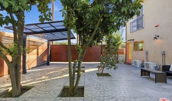 17660 Martha St, Encino, CA 91316