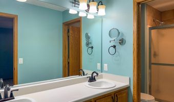 5327 Norris St, Ames, IA 50014