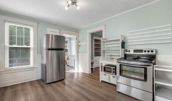 31 Wiley St, Bangor, ME 04401