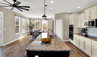 3762 Woodruff Pl, Bargersville, IN 46106