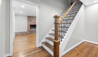 545 Simsbury Rd, Bloomfield, CT 06002