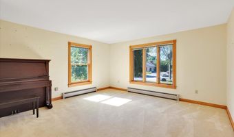 118 Stirling Pl, Burlington, VT 05408