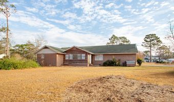 160 Forest Ave, Baxley, GA 31513