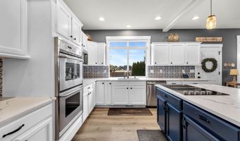8805 NE 179TH St, Battle Ground, WA 98604