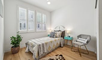 2110 Clement Ave, Alameda, CA 94501