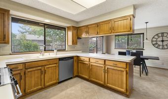 1869 NE Moonglow Ct, Bend, OR 97701