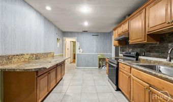 2206 N Fernwood Dr, Savannah, GA 31404
