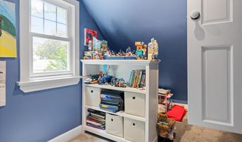 8 SHILEY St, Annapolis, MD 21401