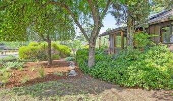 740 Park St, Ashland, OR 97520