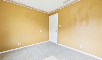 1727 Oakwood Dr, Anderson, IN 46011