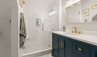 32 Bobby Jones Dr 32, Andover, MA 01810
