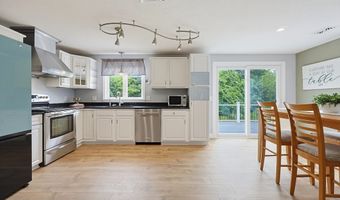 460 Richardson Ave, Attleboro, MA 02703