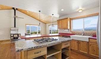 125 Cottage Ln, Bonners Ferry, ID 83805
