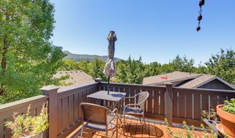 955 Overlook Dr, Ashland, OR 97520