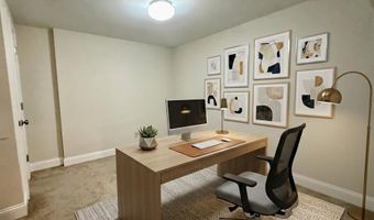 2373 Hiddengarden Ct, Ballwin, MO 63021