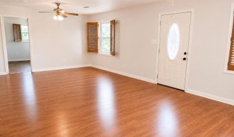 135 Pine Grove Ave, Biloxi, MS 39531