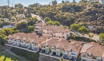 528 San Andres Dr, Solana Beach, CA 92075