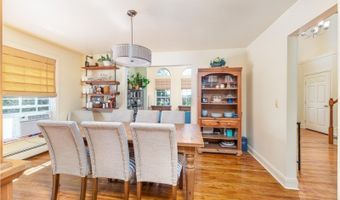 6 Colonial Cir, Alloway, NJ 07418
