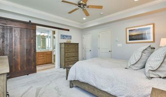25066 CROXLEY GREEN Sq, Aldie, VA 20105
