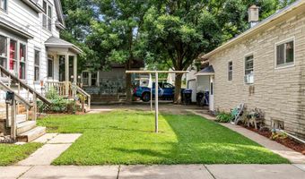 318 W BREWSTER St, Appleton, WI 54911