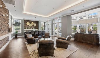 8121 RIVER Rd 423, Bethesda, MD 20817