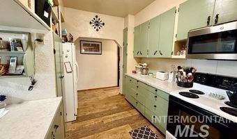 908 Pine St, Anatone, WA 99401
